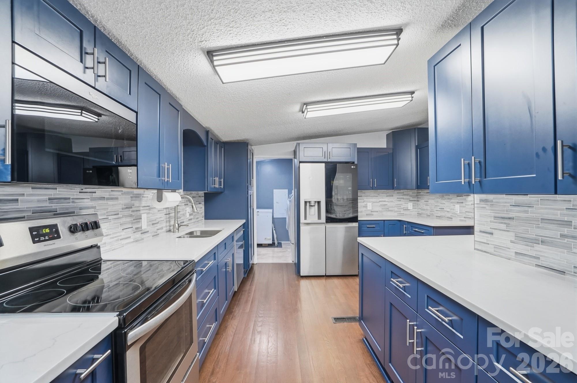 605 Ridgewood Court — Mount Holly