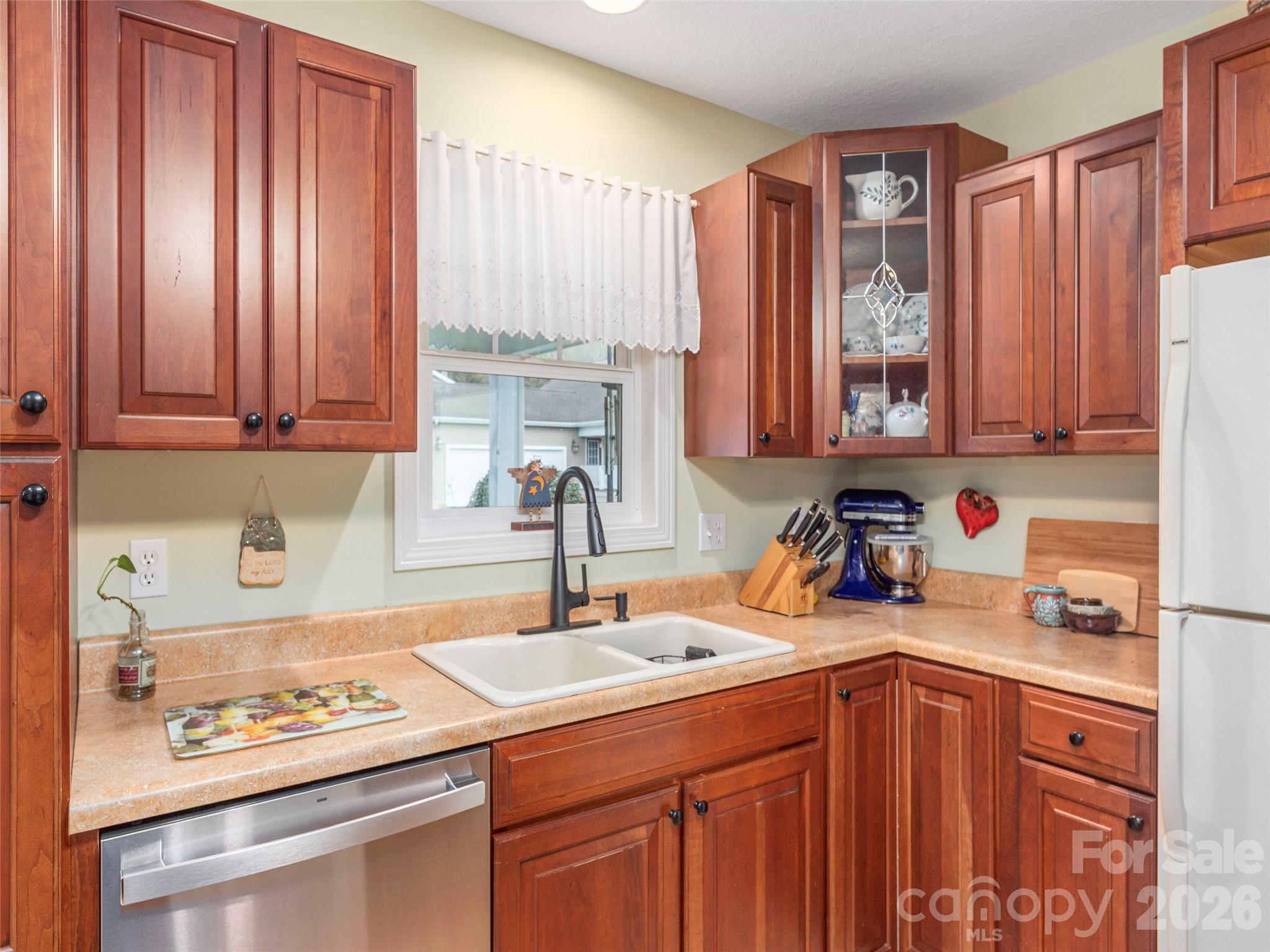 22 Cottage Loop — Waynesville