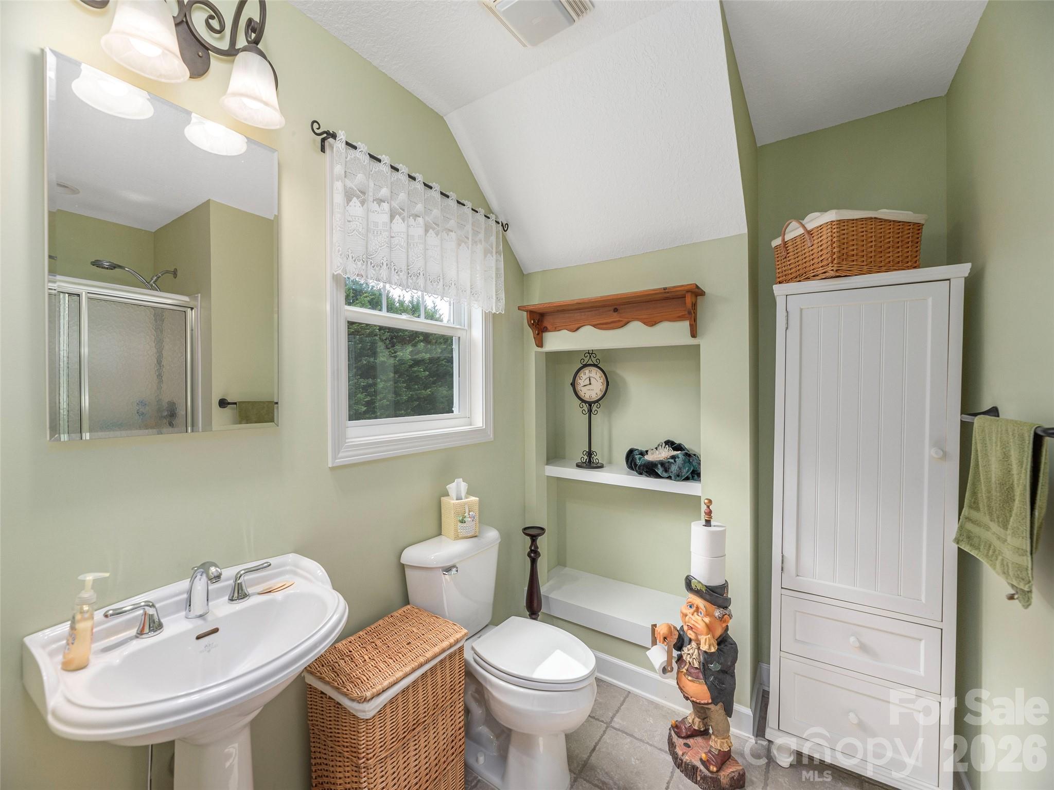 22 Cottage Loop — Waynesville