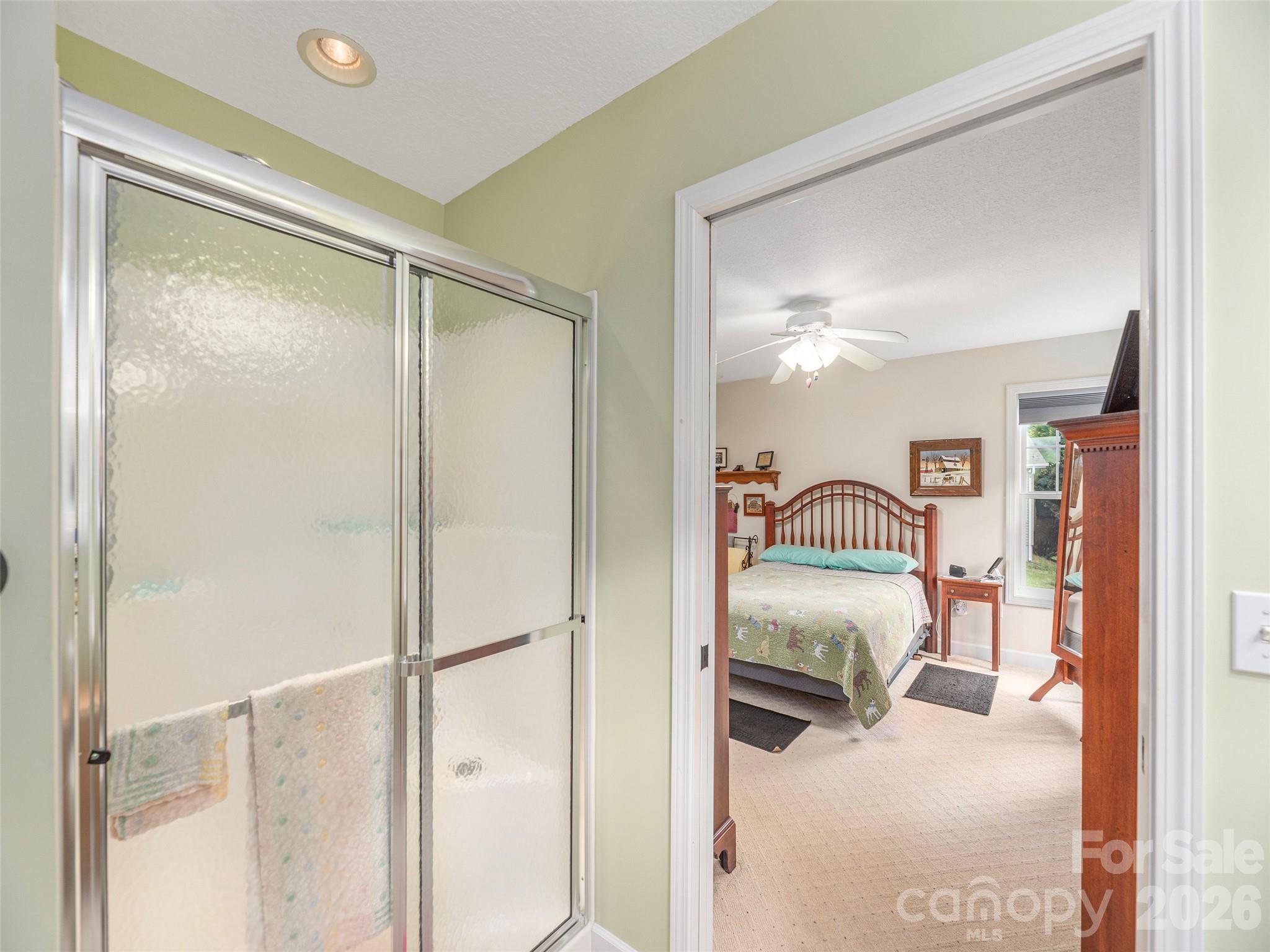 22 Cottage Loop — Waynesville