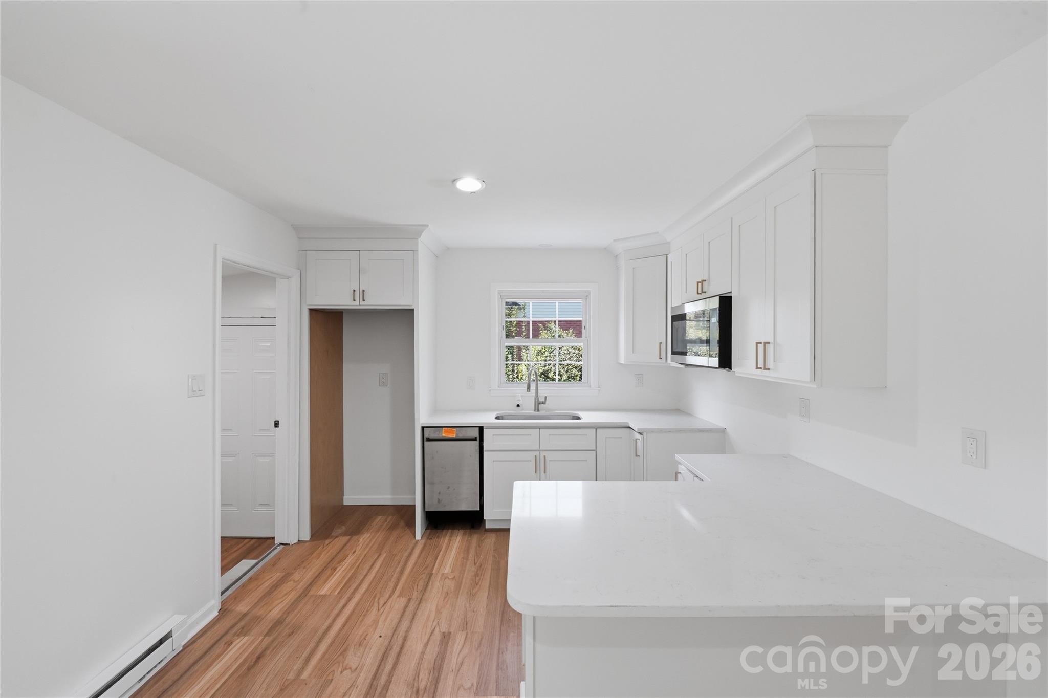 5906 Whitingham Drive — Charlotte