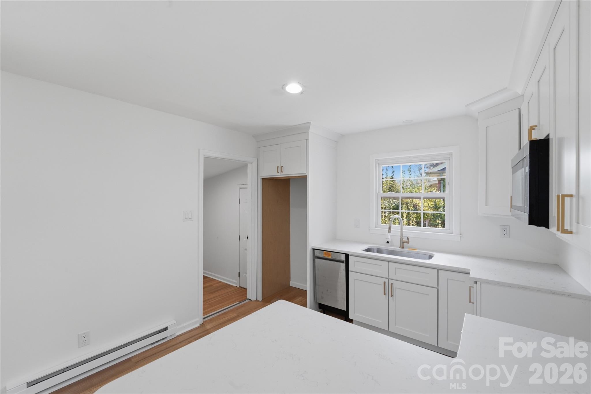 5906 Whitingham Drive — Charlotte