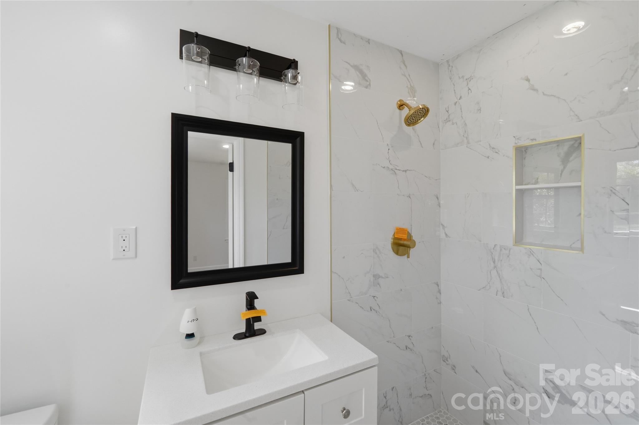 5906 Whitingham Drive — Charlotte