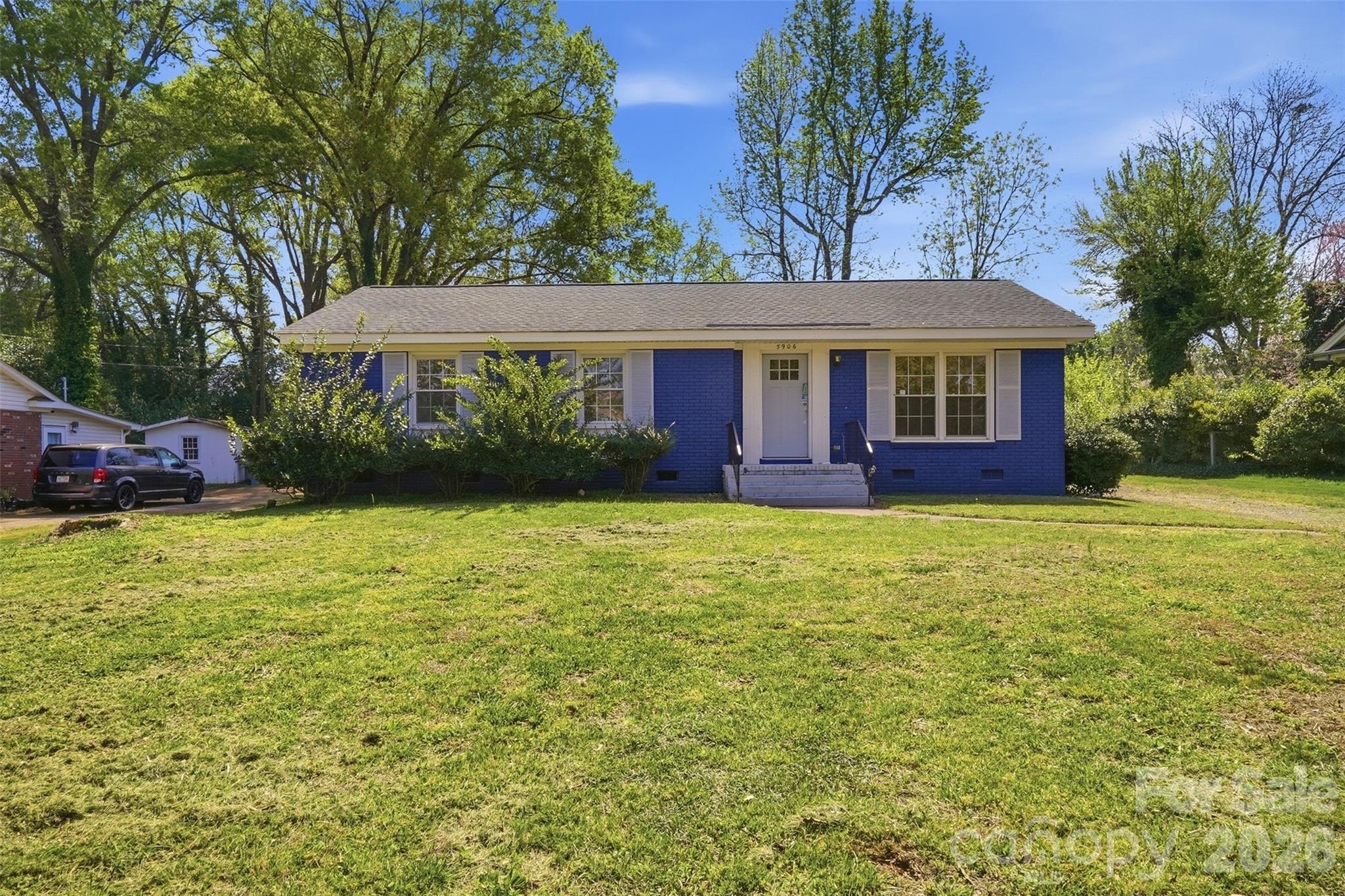 5906 Whitingham Drive — Charlotte
