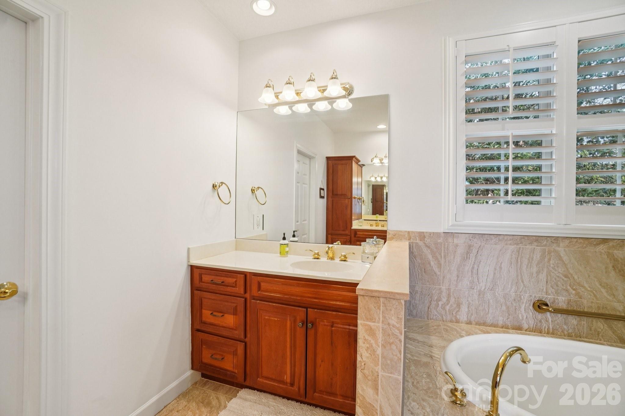 1409 Woodsong Drive — Hendersonville