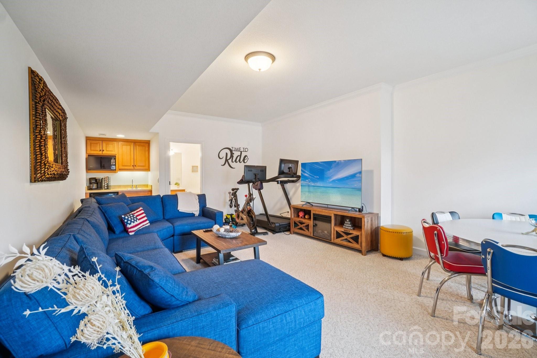 1409 Woodsong Drive — Hendersonville