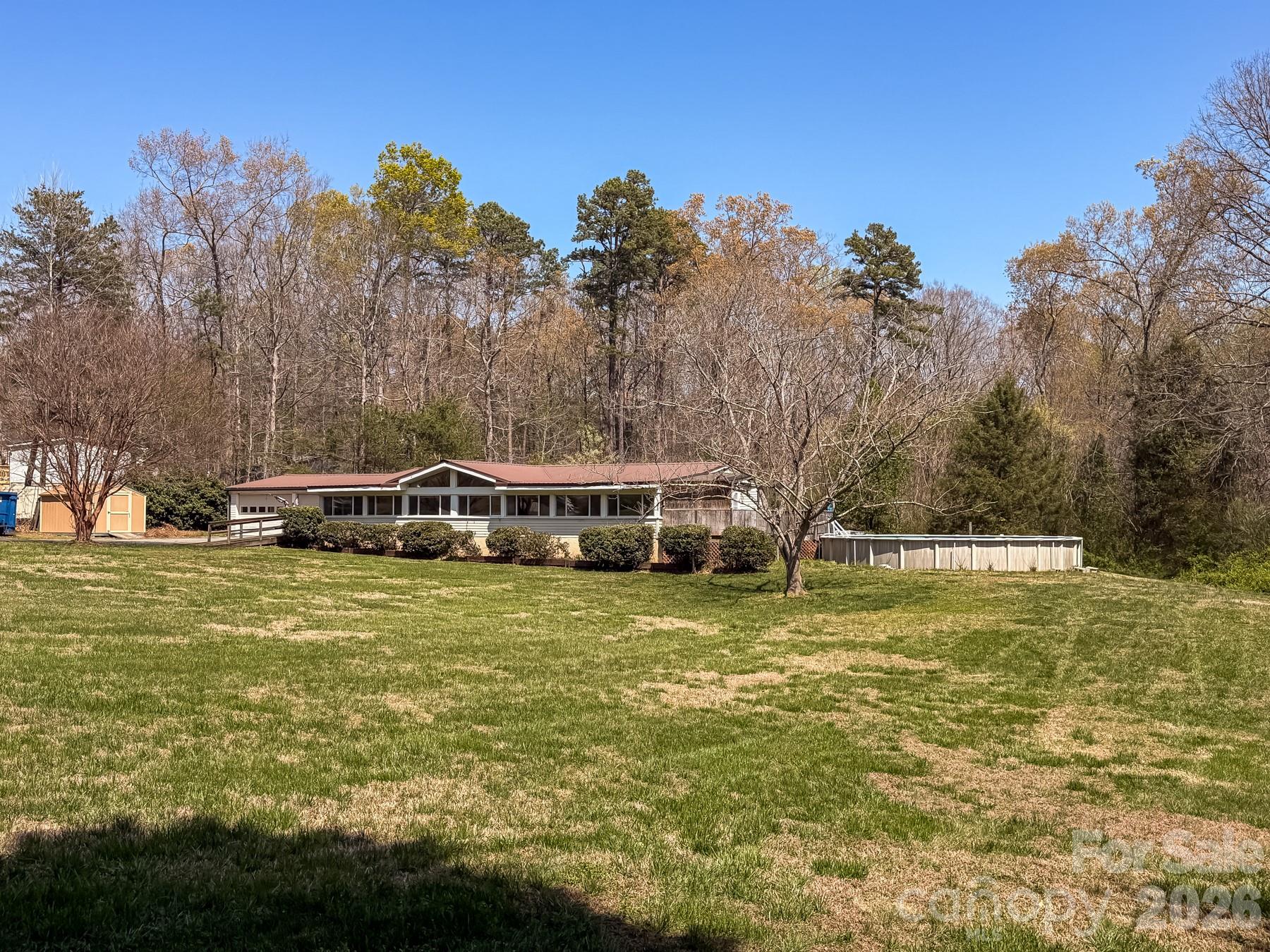 2746 Orangewood Lane — Newton