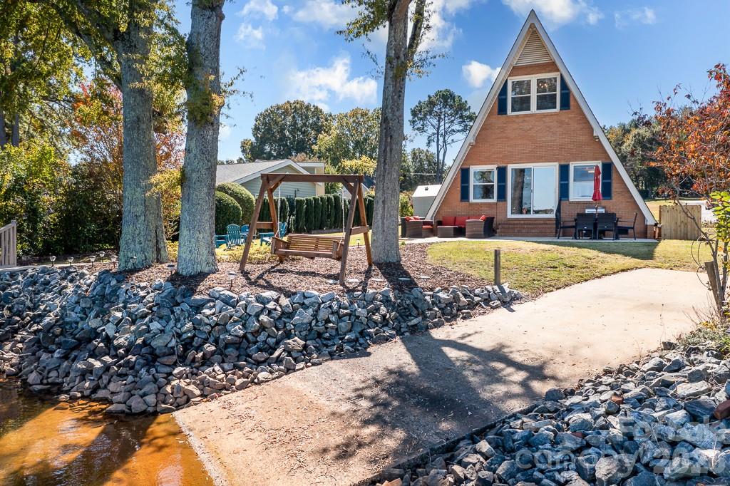 250 Ponderosa Circle — Mooresville