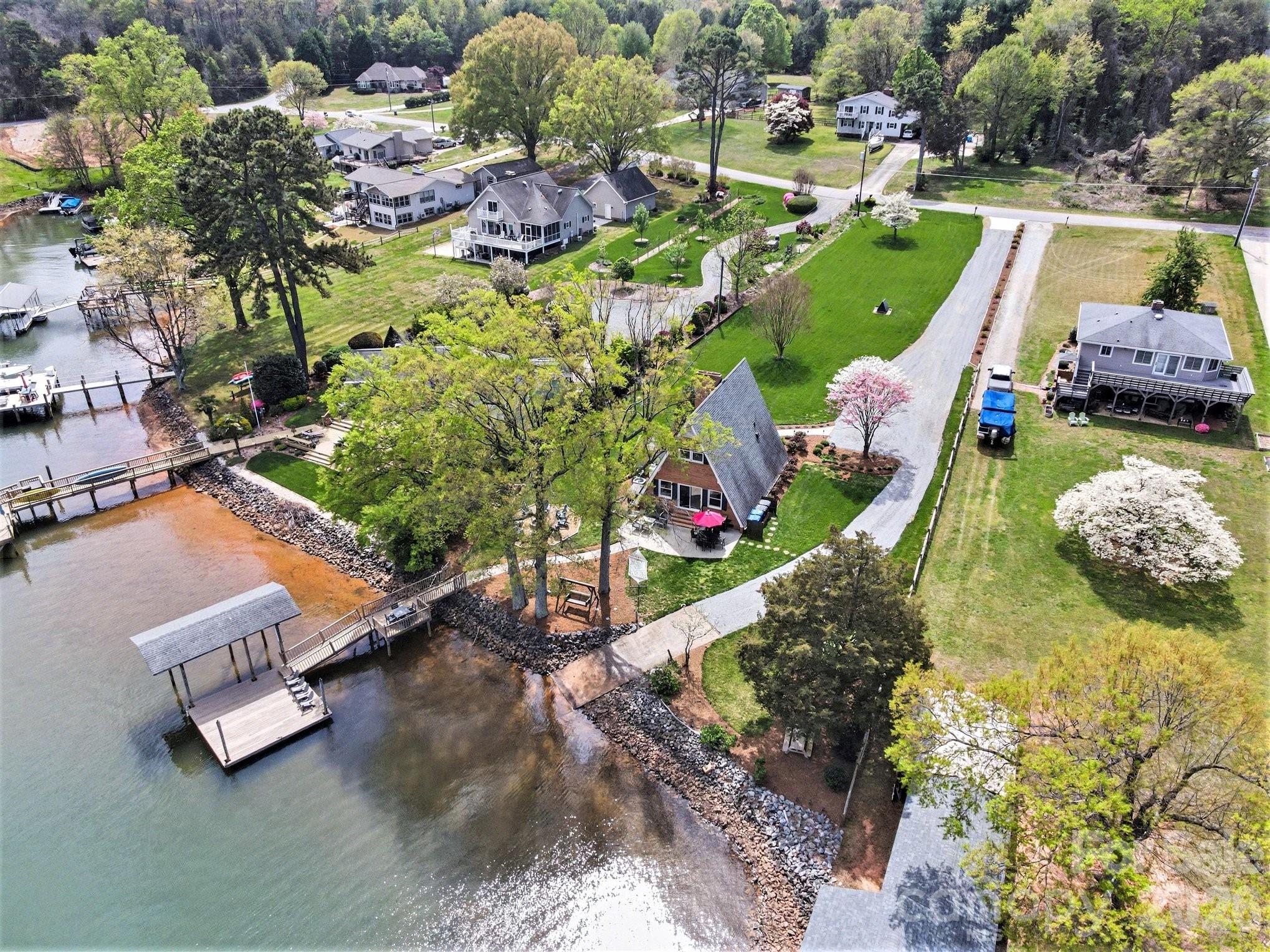 250 Ponderosa Circle — Mooresville