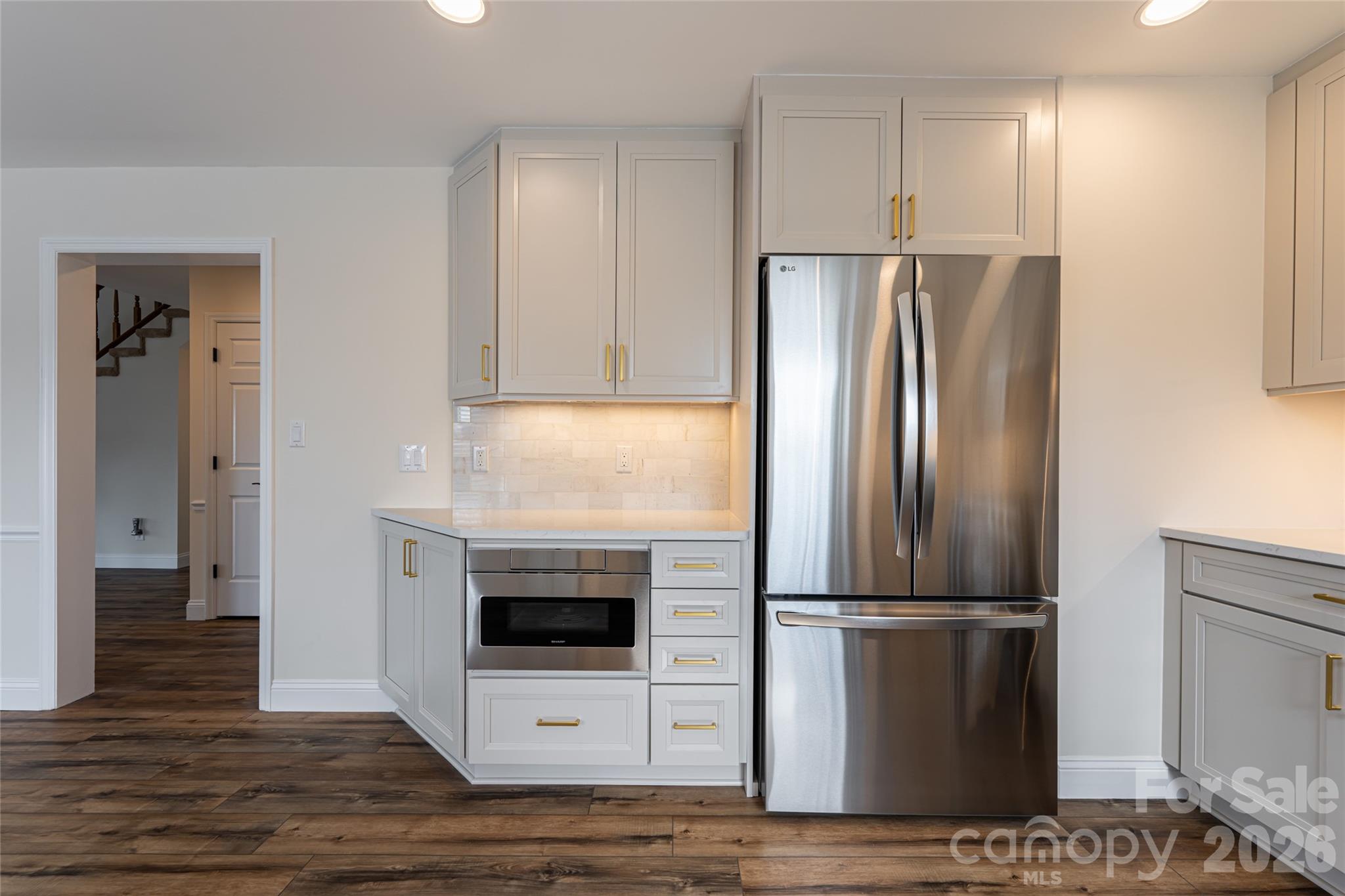 1203 Fleetwood Plaza — Hendersonville