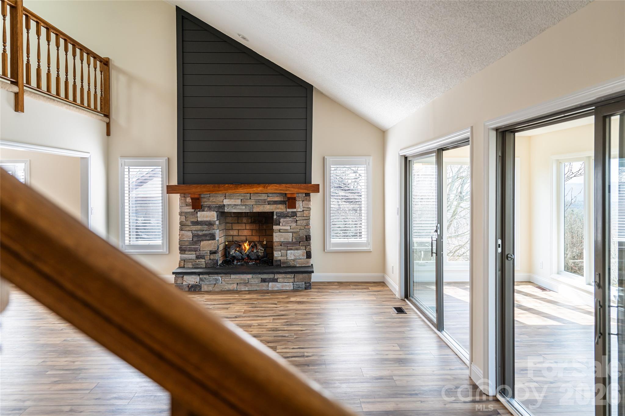 1203 Fleetwood Plaza — Hendersonville