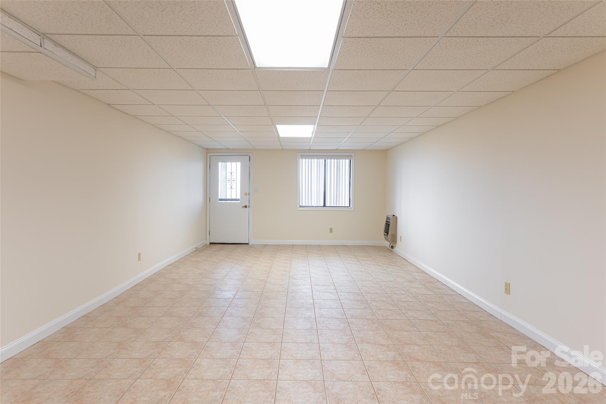 1203 Fleetwood Plaza — Hendersonville