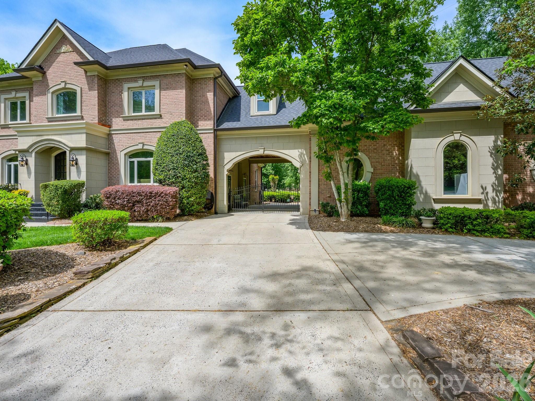 15635 Brem Lane — Charlotte