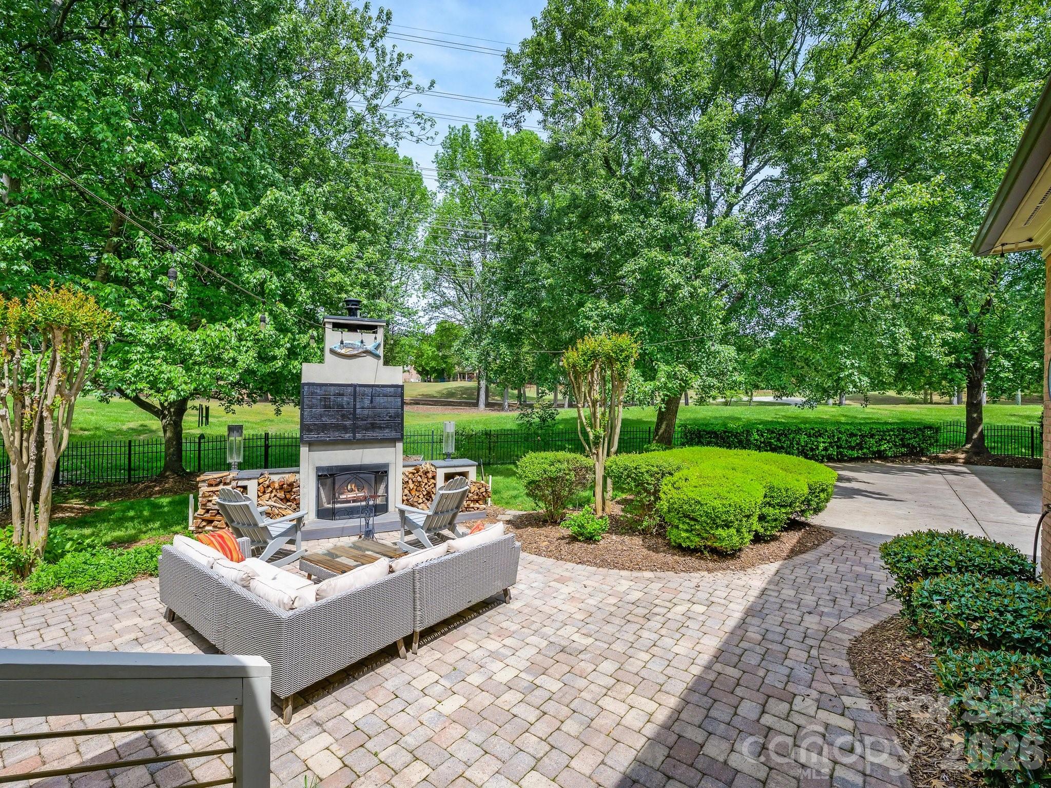 15635 Brem Lane — Charlotte