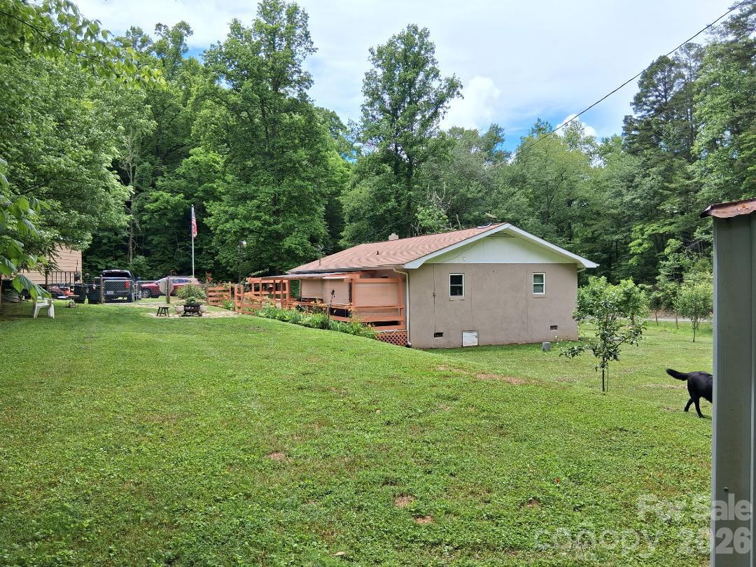 450 W Piney Mountain Road — Whittier
