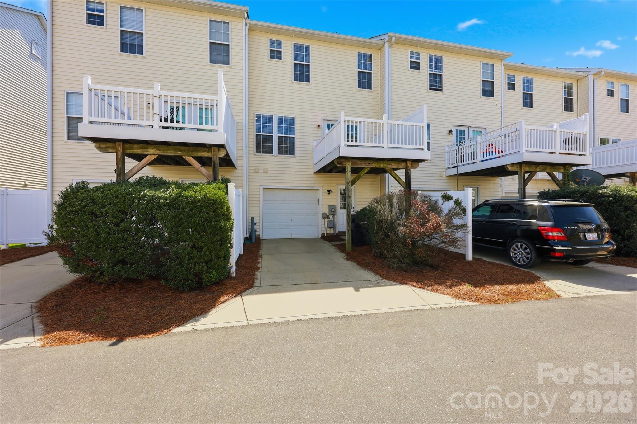 11520 Destin Lane — Charlotte