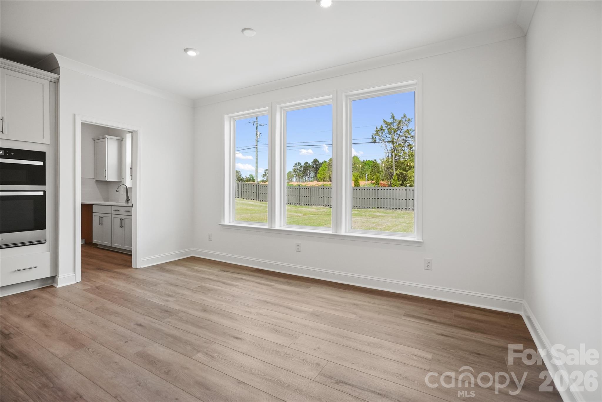 13911 Penbury Lane — Charlotte