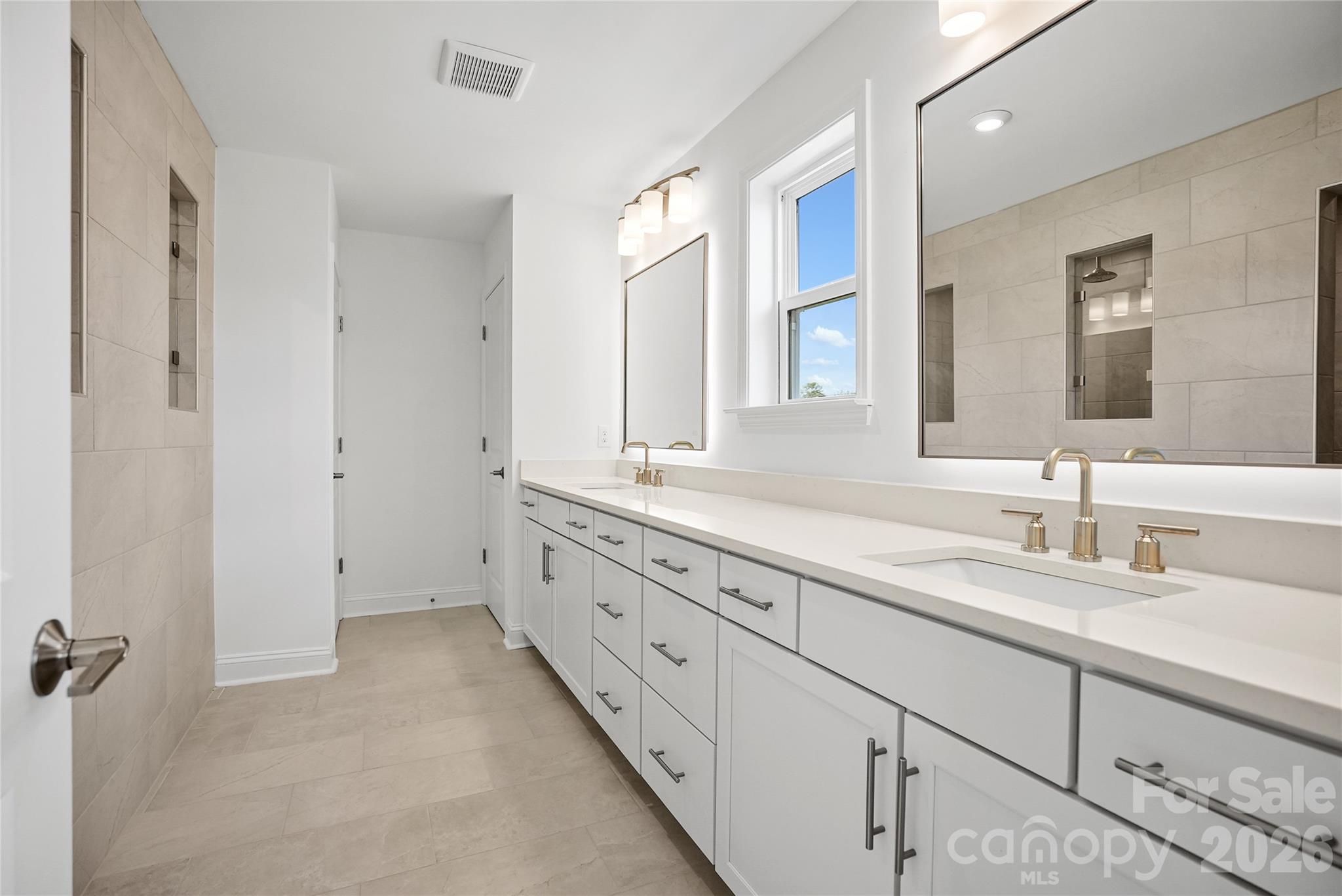 13911 Penbury Lane — Charlotte