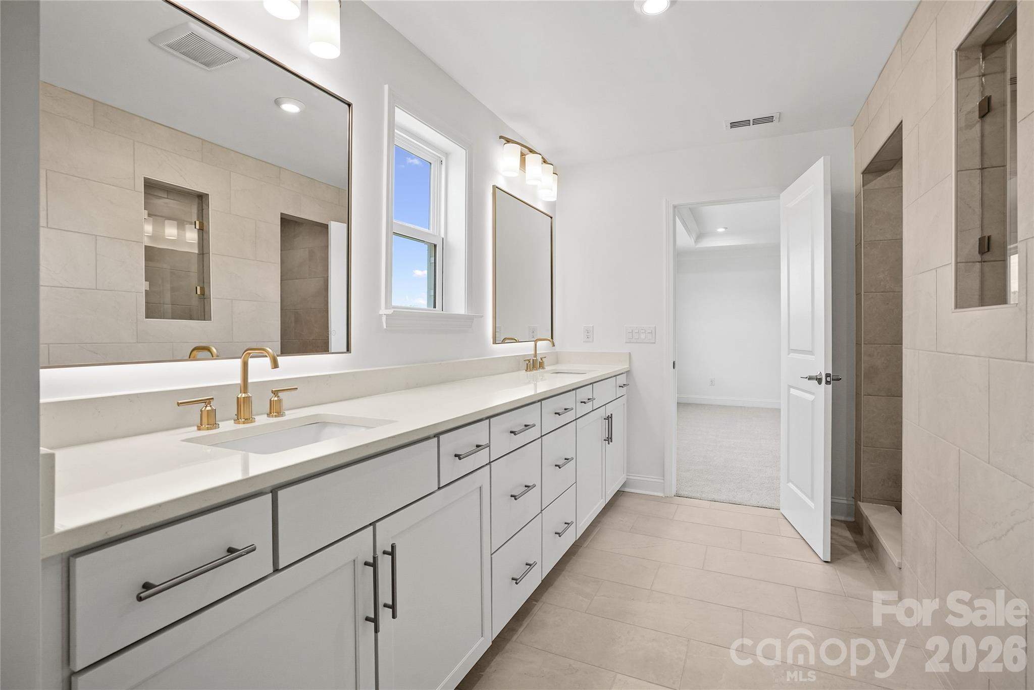 13911 Penbury Lane — Charlotte