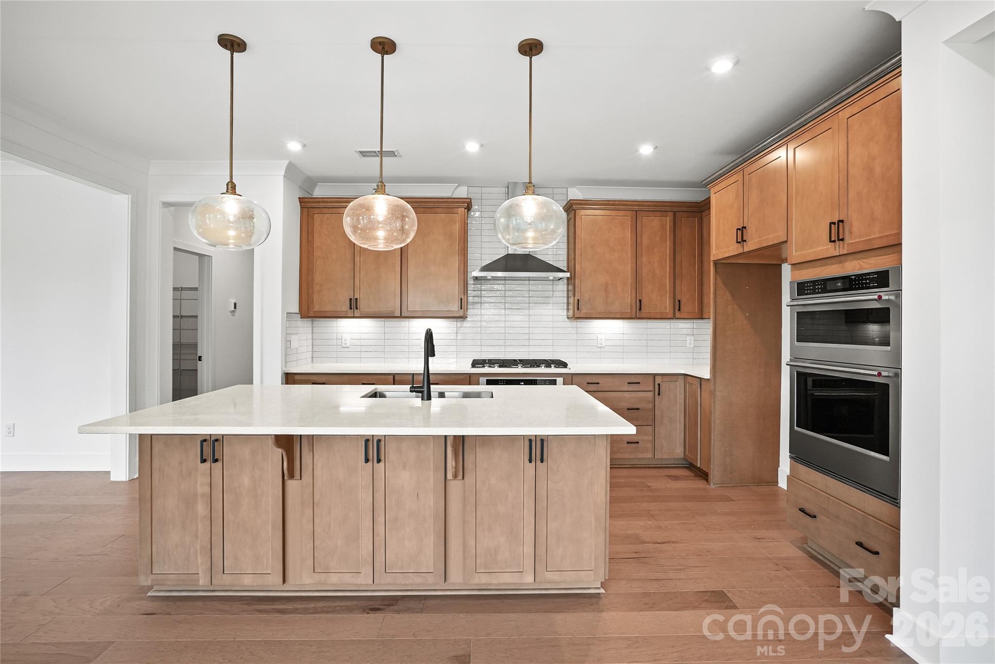 13915 Penbury Lane — Charlotte
