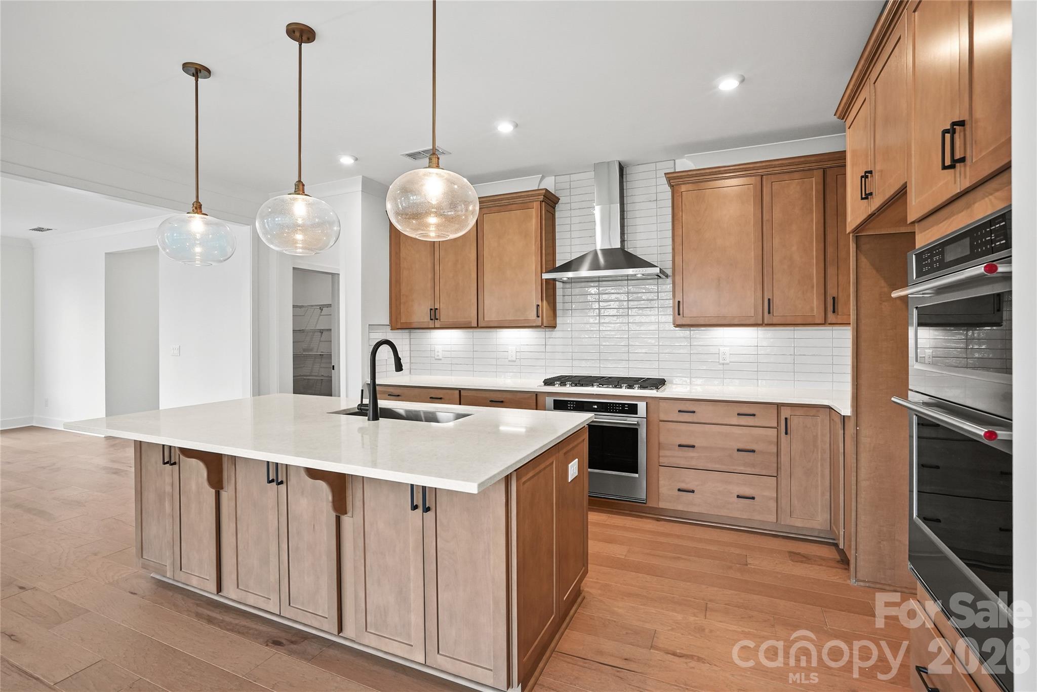13915 Penbury Lane — Charlotte