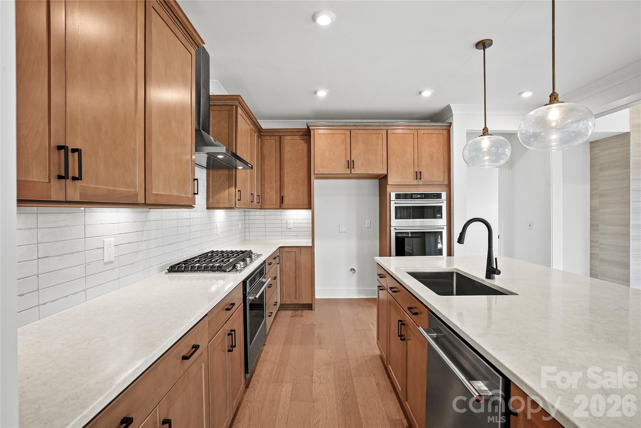 13915 Penbury Lane — Charlotte