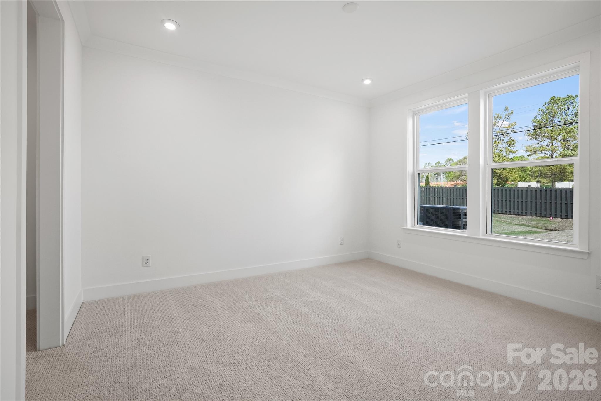 13915 Penbury Lane — Charlotte