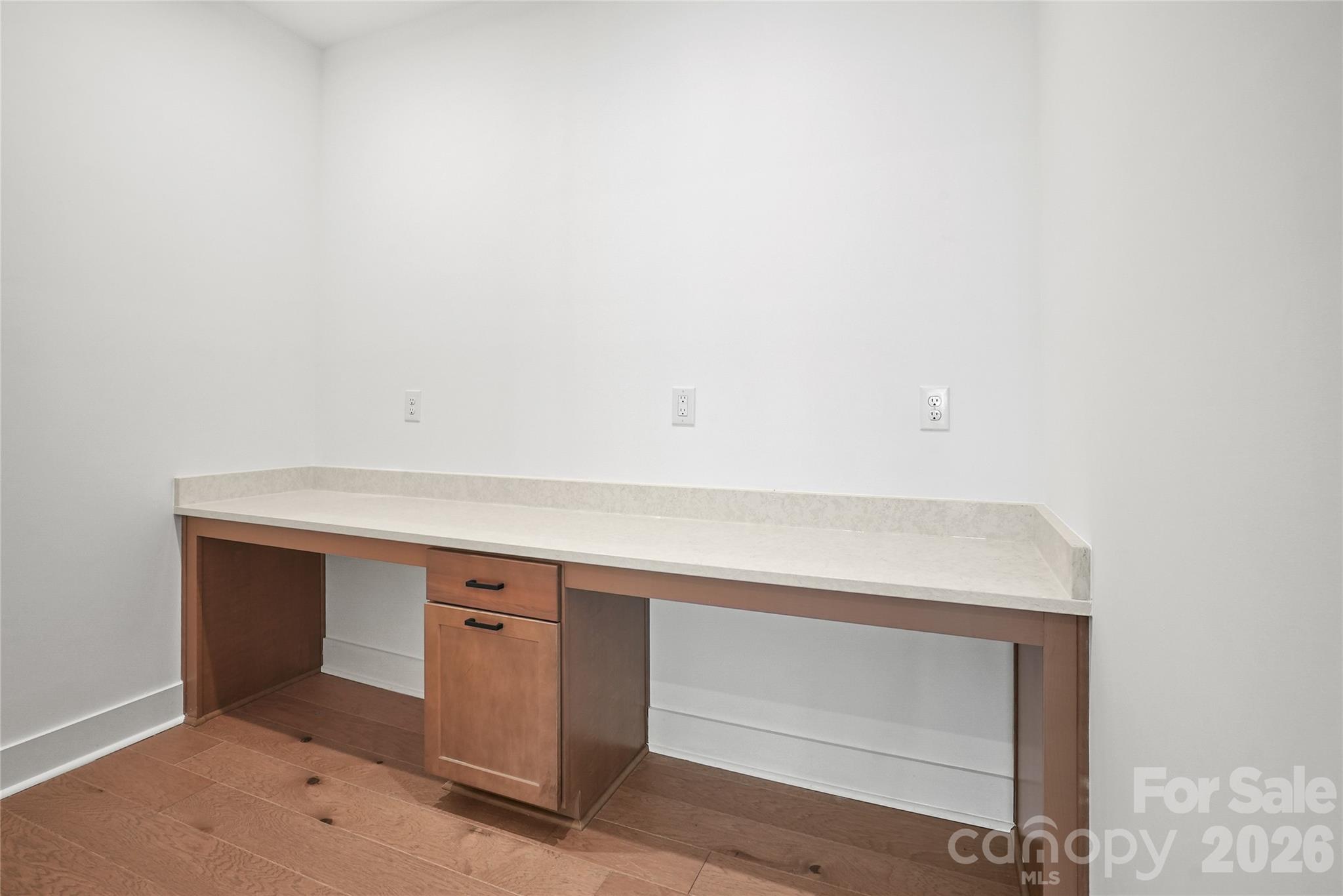13915 Penbury Lane — Charlotte