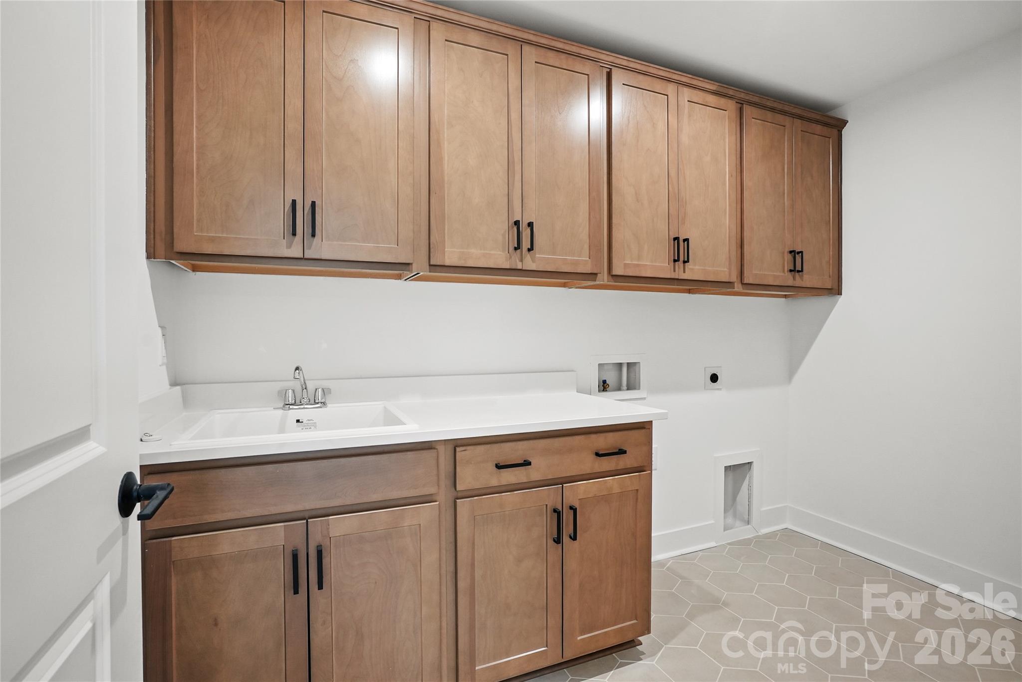 13915 Penbury Lane — Charlotte