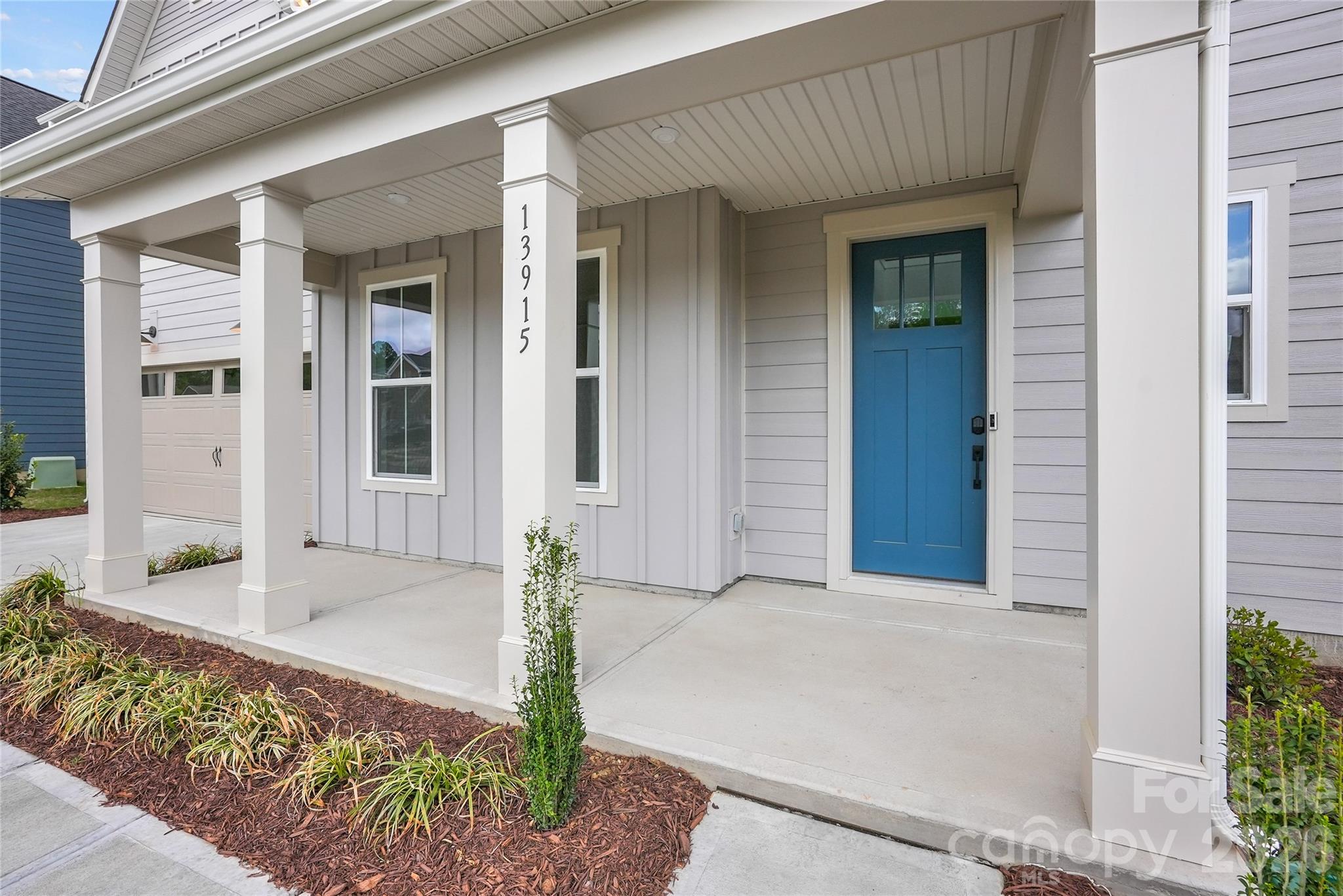 13915 Penbury Lane — Charlotte