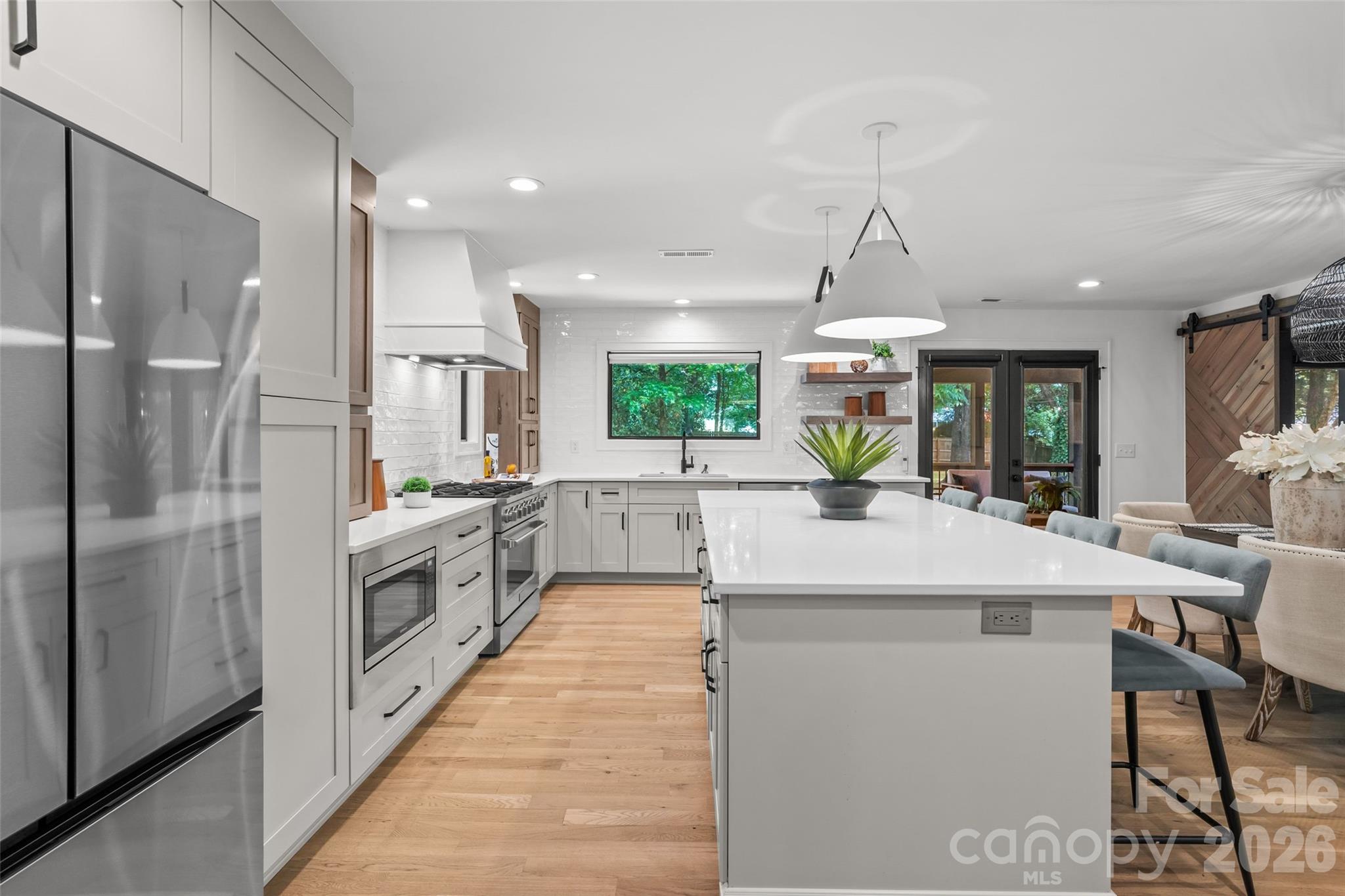 1542 Carolyn Drive — Charlotte