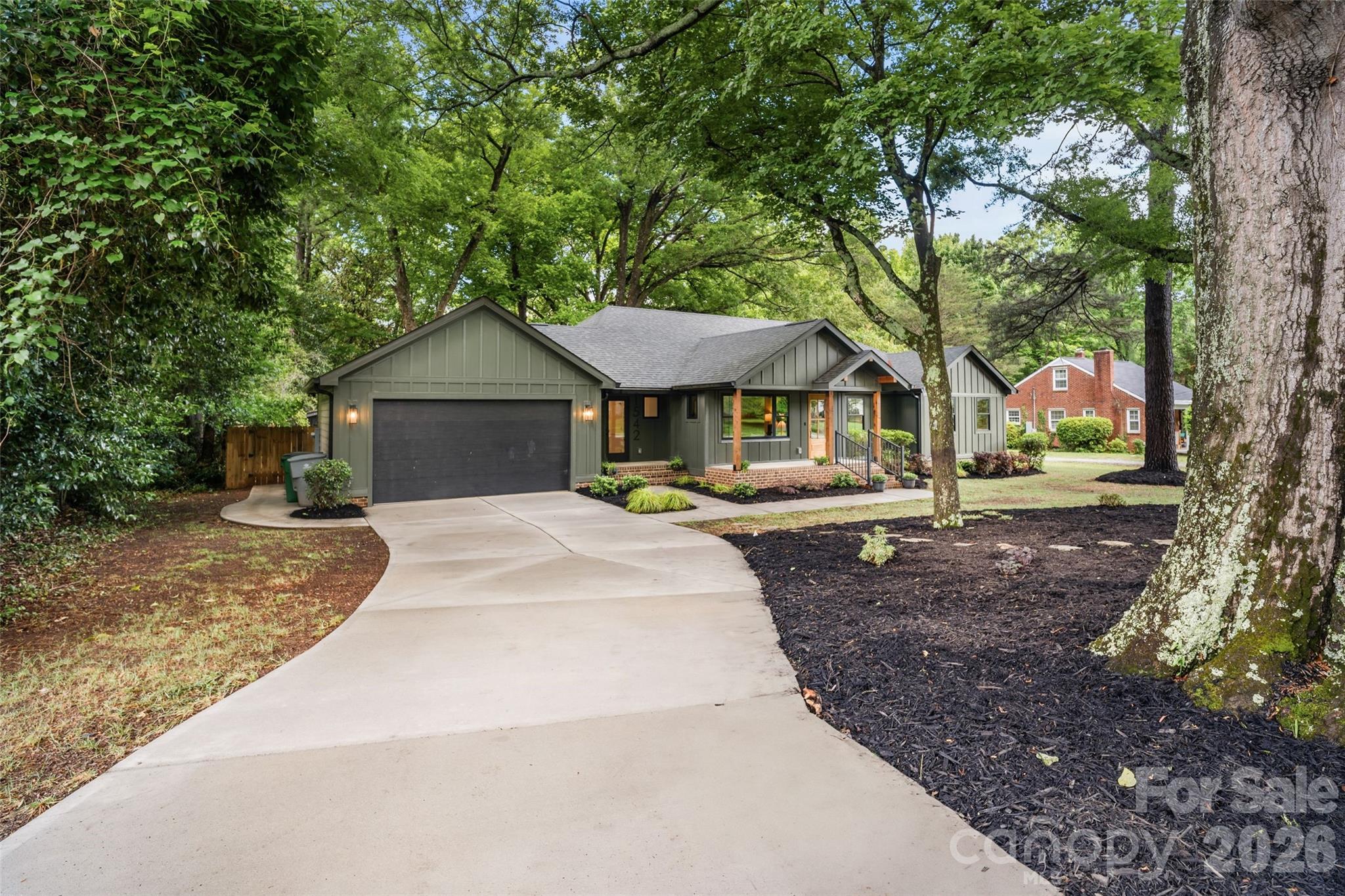1542 Carolyn Drive — Charlotte