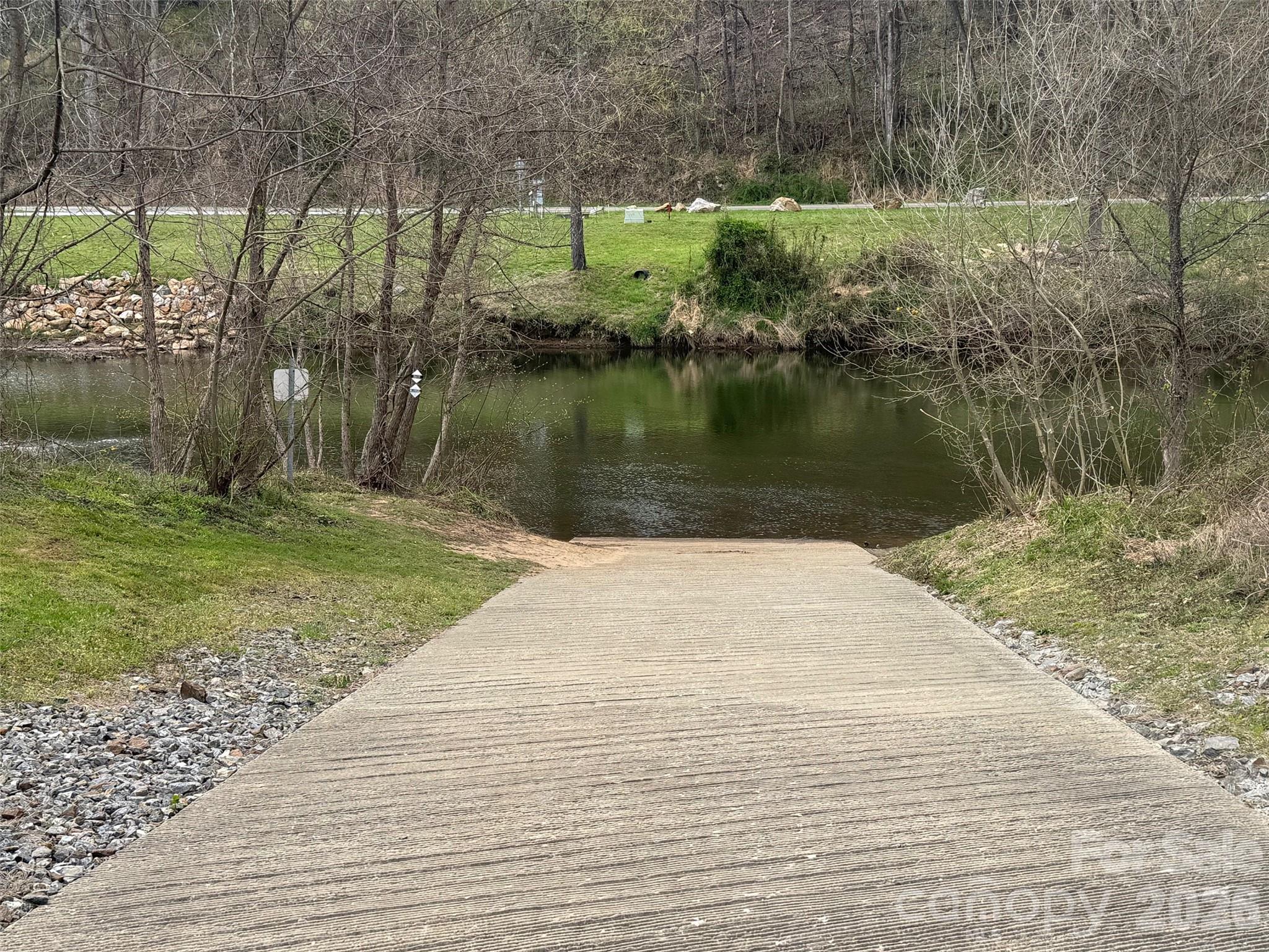 315 N River Road — Sylva