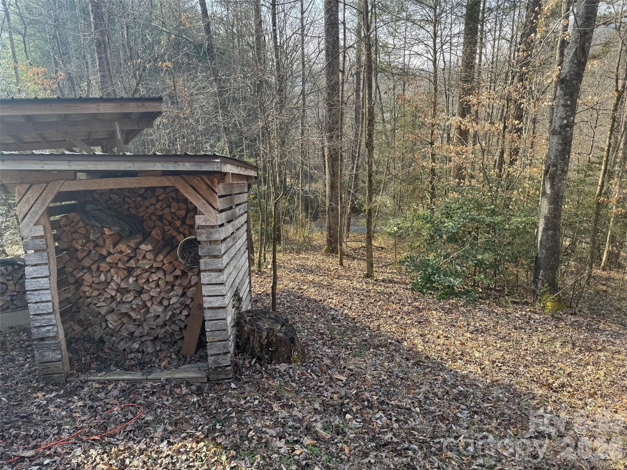 315 N River Road — Sylva