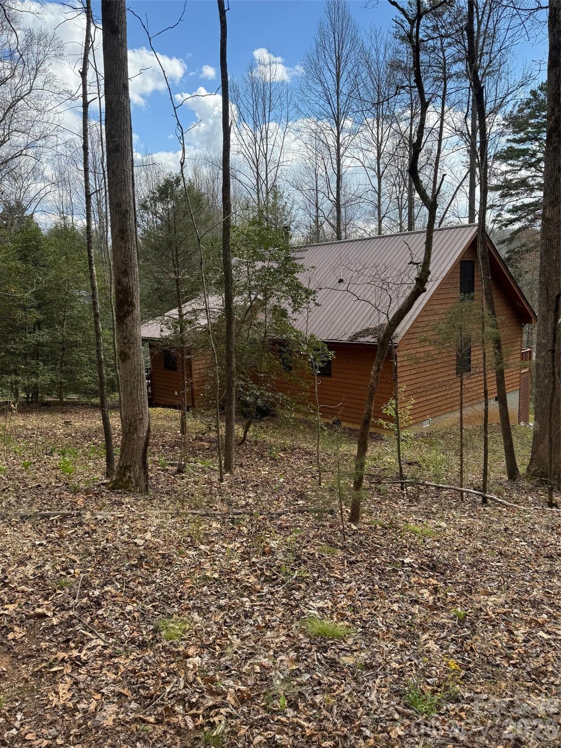 315 N River Road — Sylva
