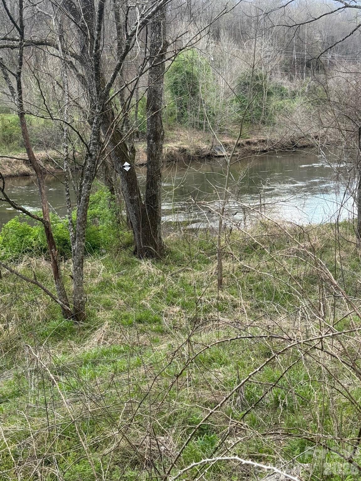 315 N River Road — Sylva