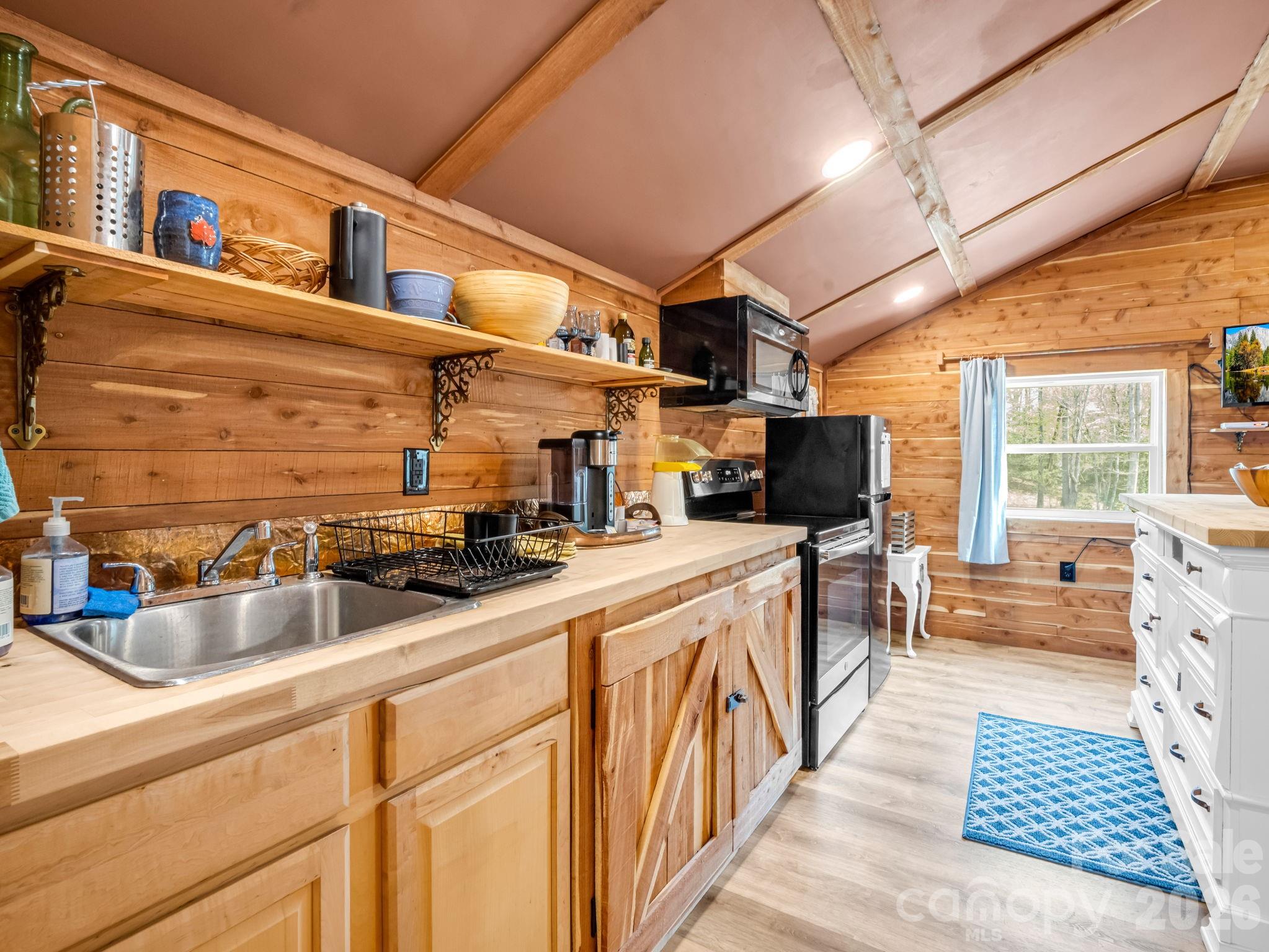 990 Romey Campbell Road — Ellenboro