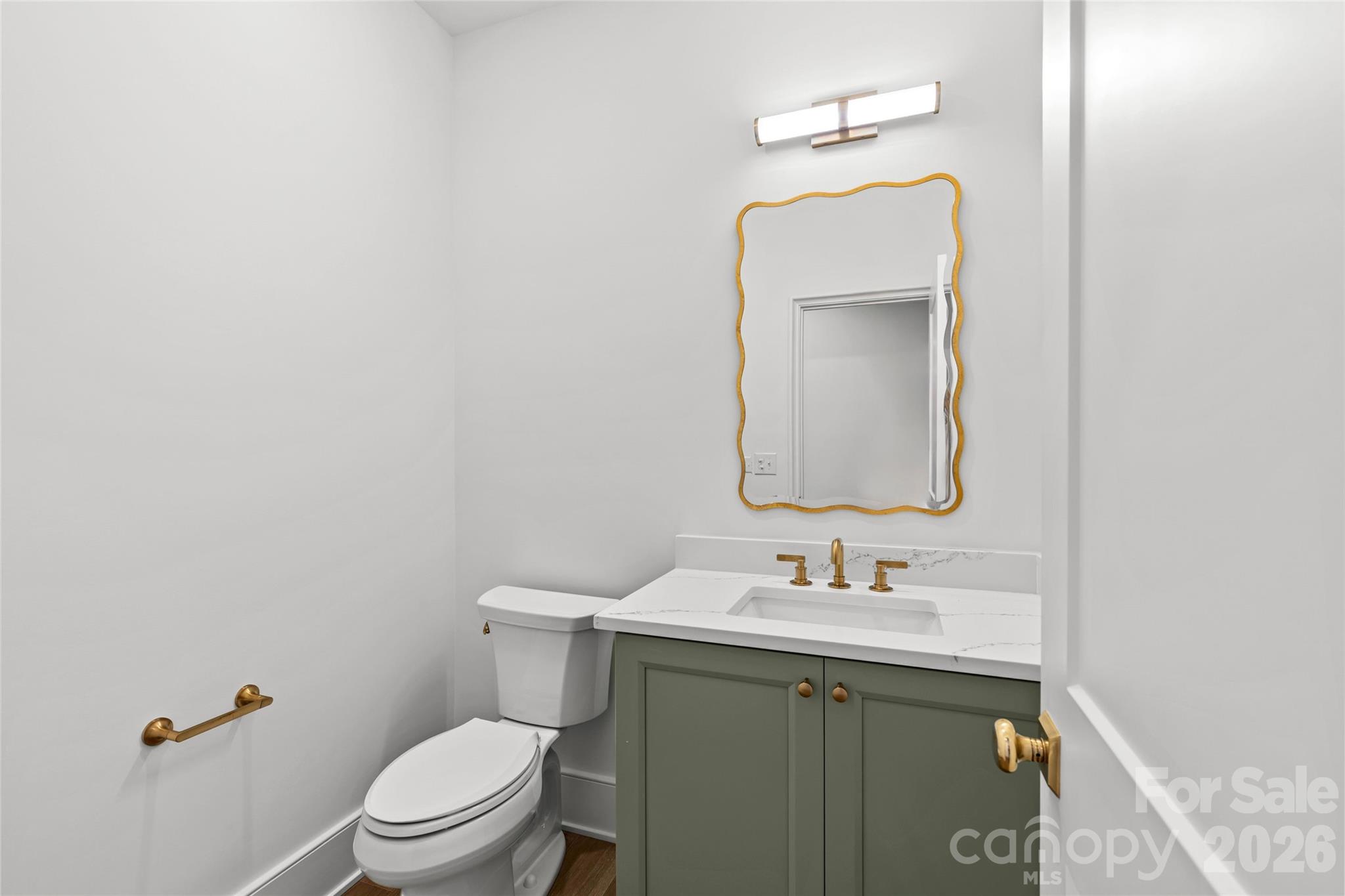 1321 Ferncliff Road — Charlotte