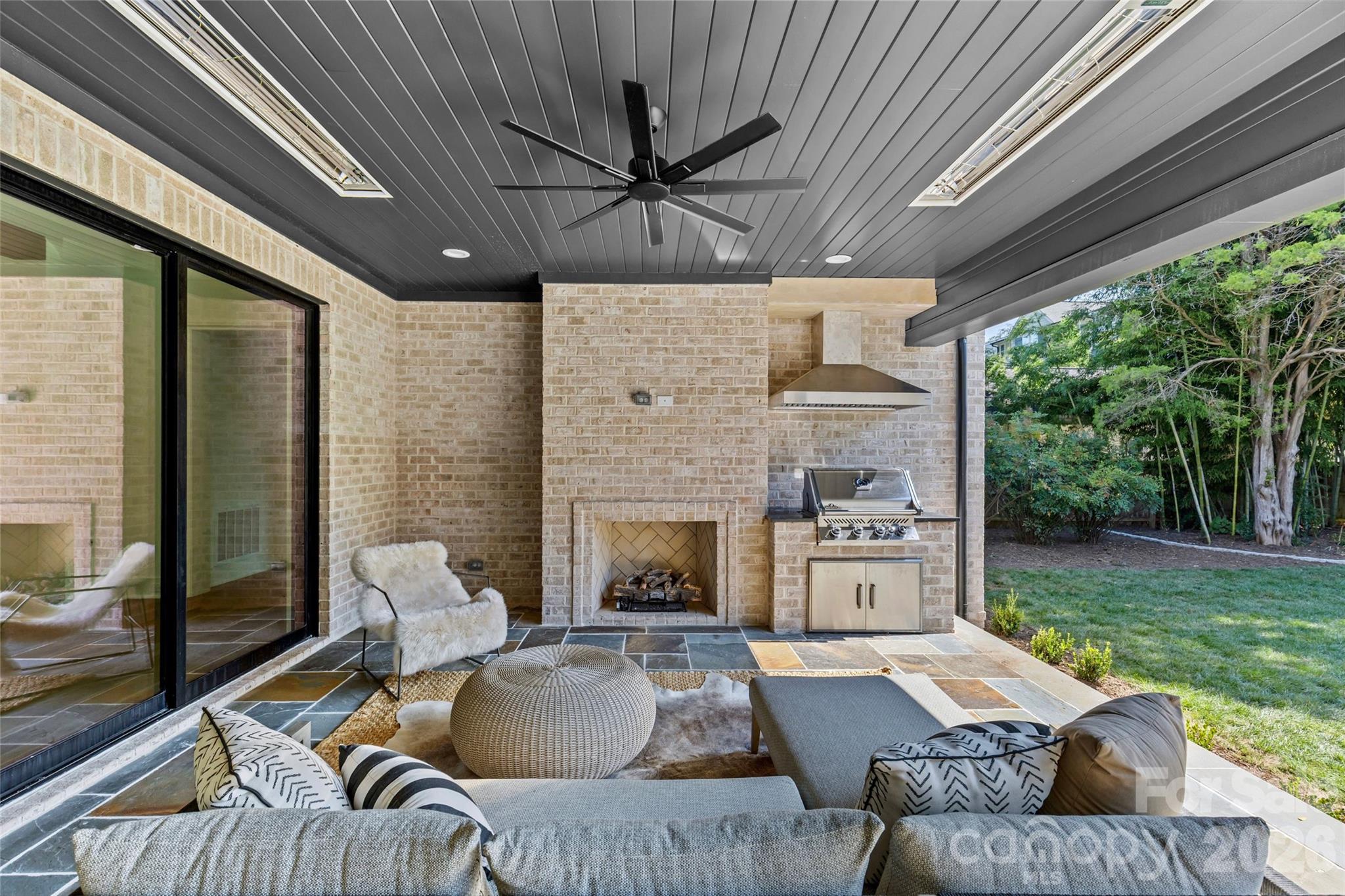 1321 Ferncliff Road — Charlotte