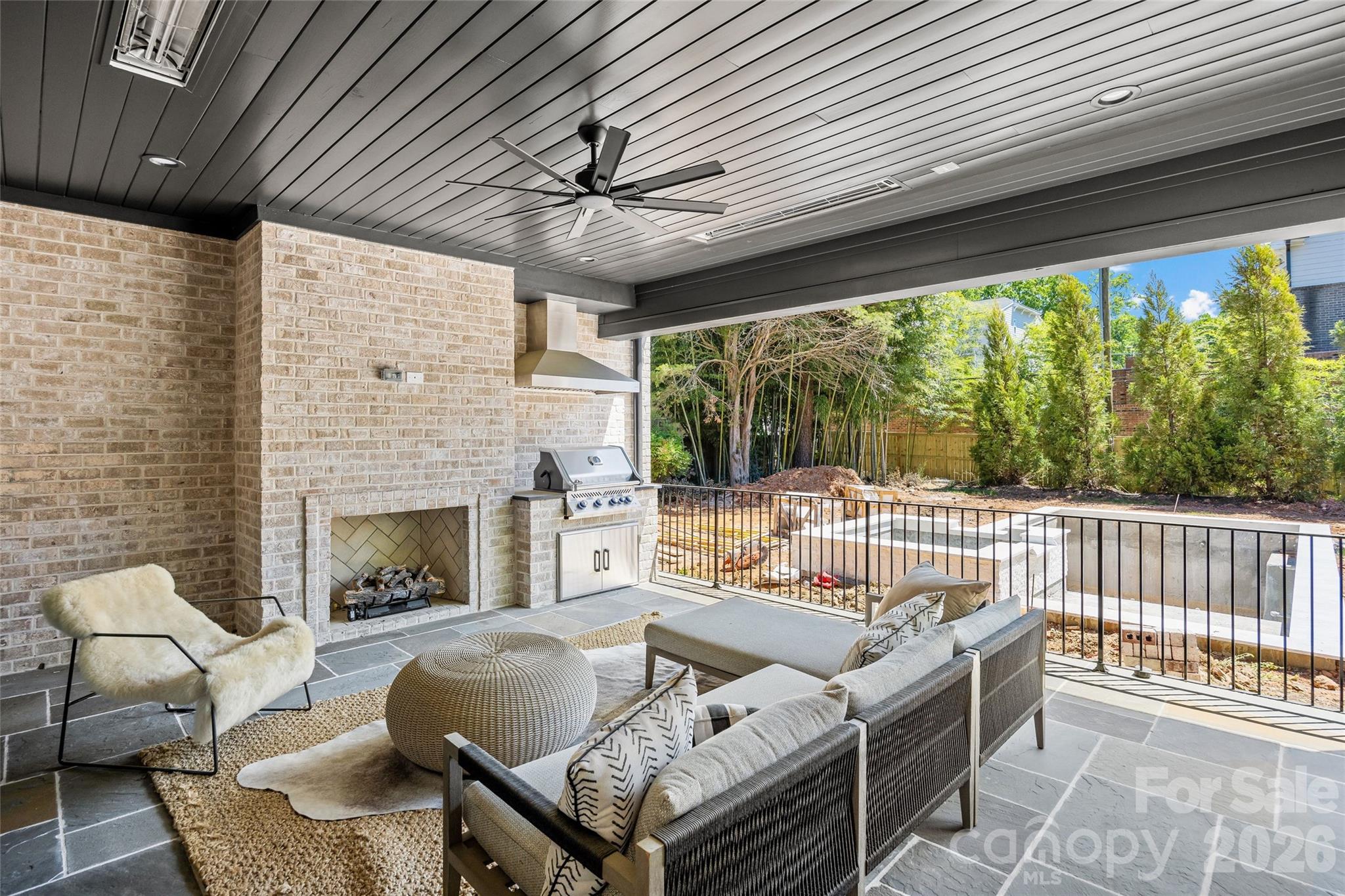 1321 Ferncliff Road — Charlotte