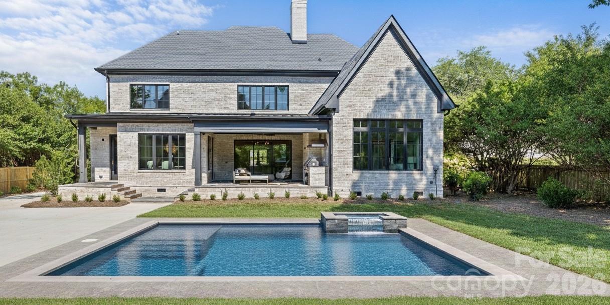 1321 Ferncliff Road — Charlotte
