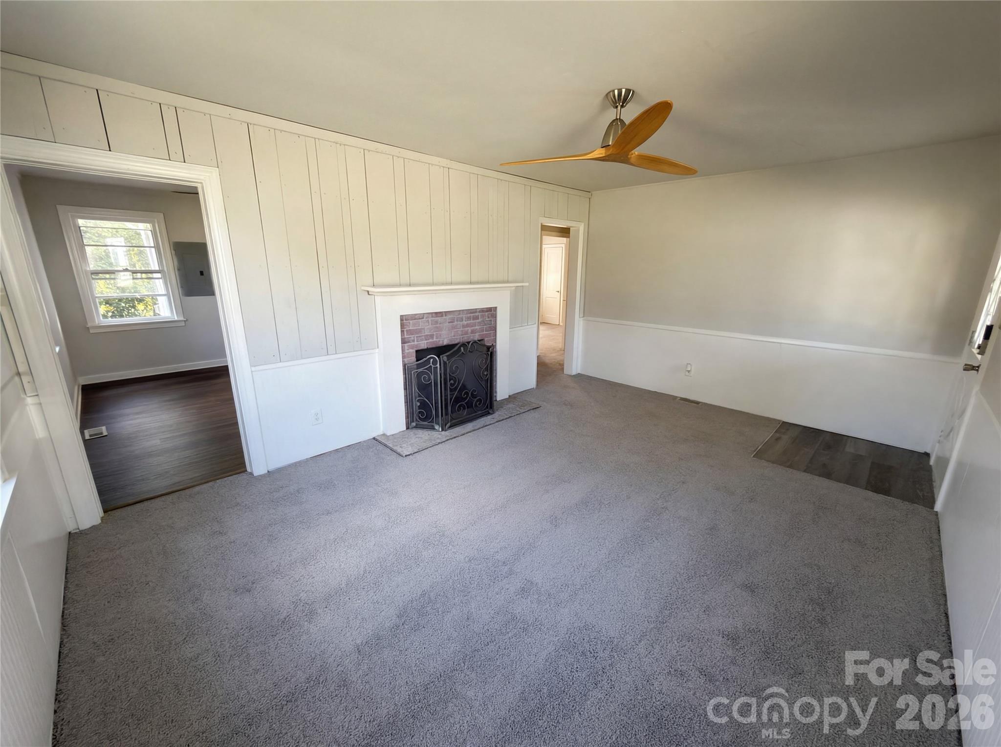 1114 Grace Avenue — Lancaster