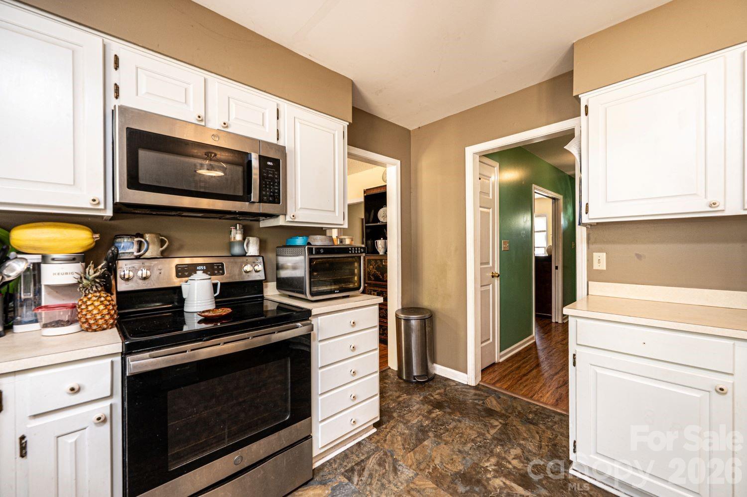 70 Sienna Drive — Hickory