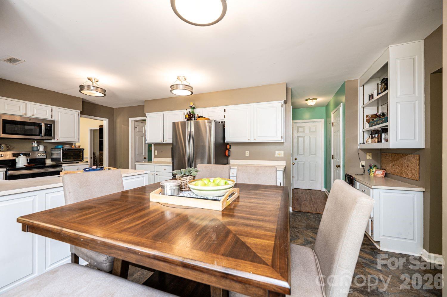 70 Sienna Drive — Hickory