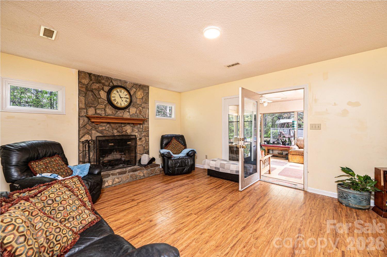 70 Sienna Drive — Hickory