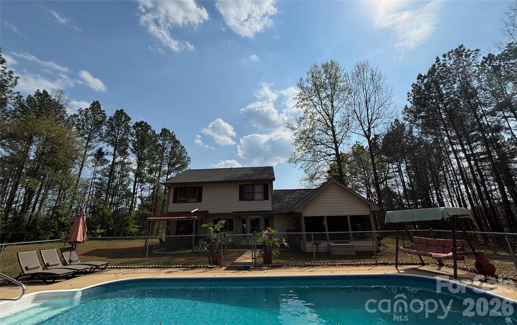 70 Sienna Drive — Hickory