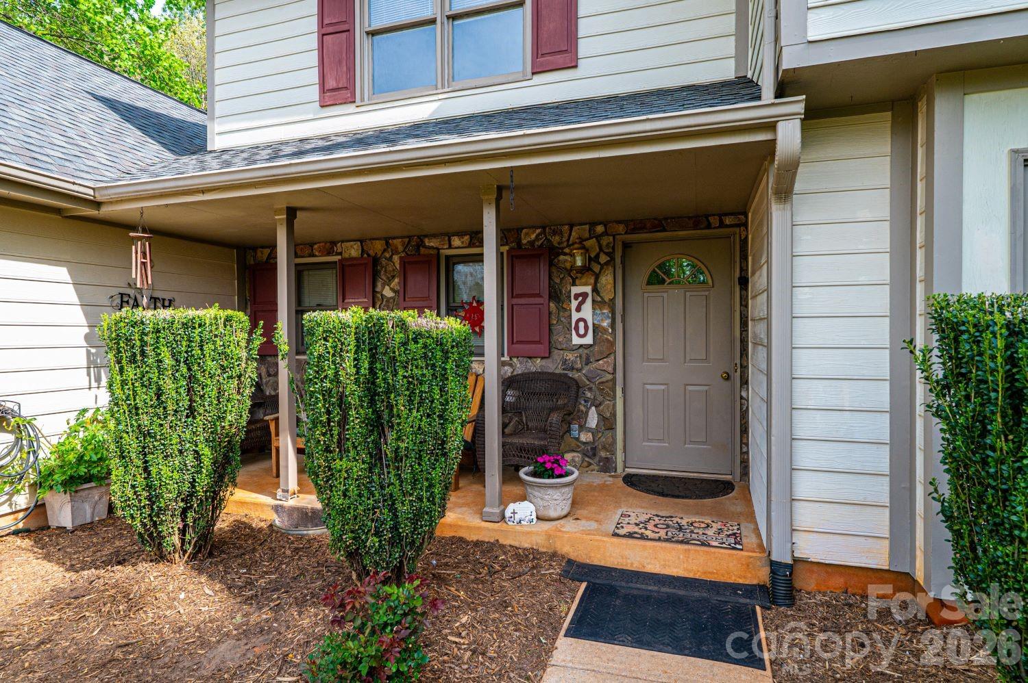 70 Sienna Drive — Hickory