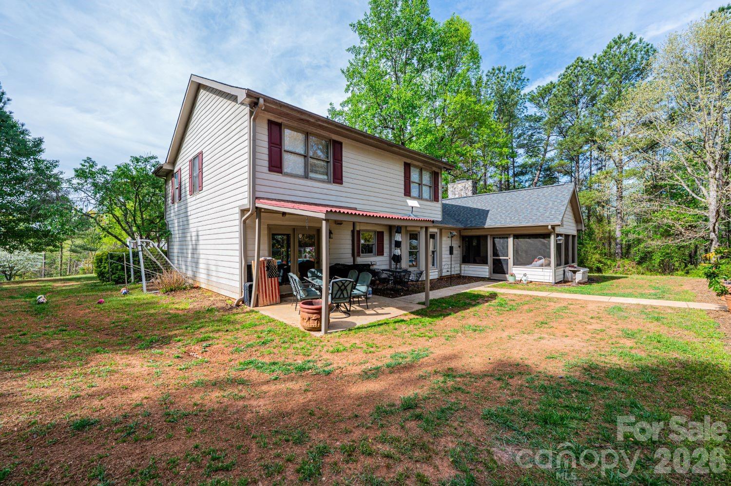 70 Sienna Drive — Hickory