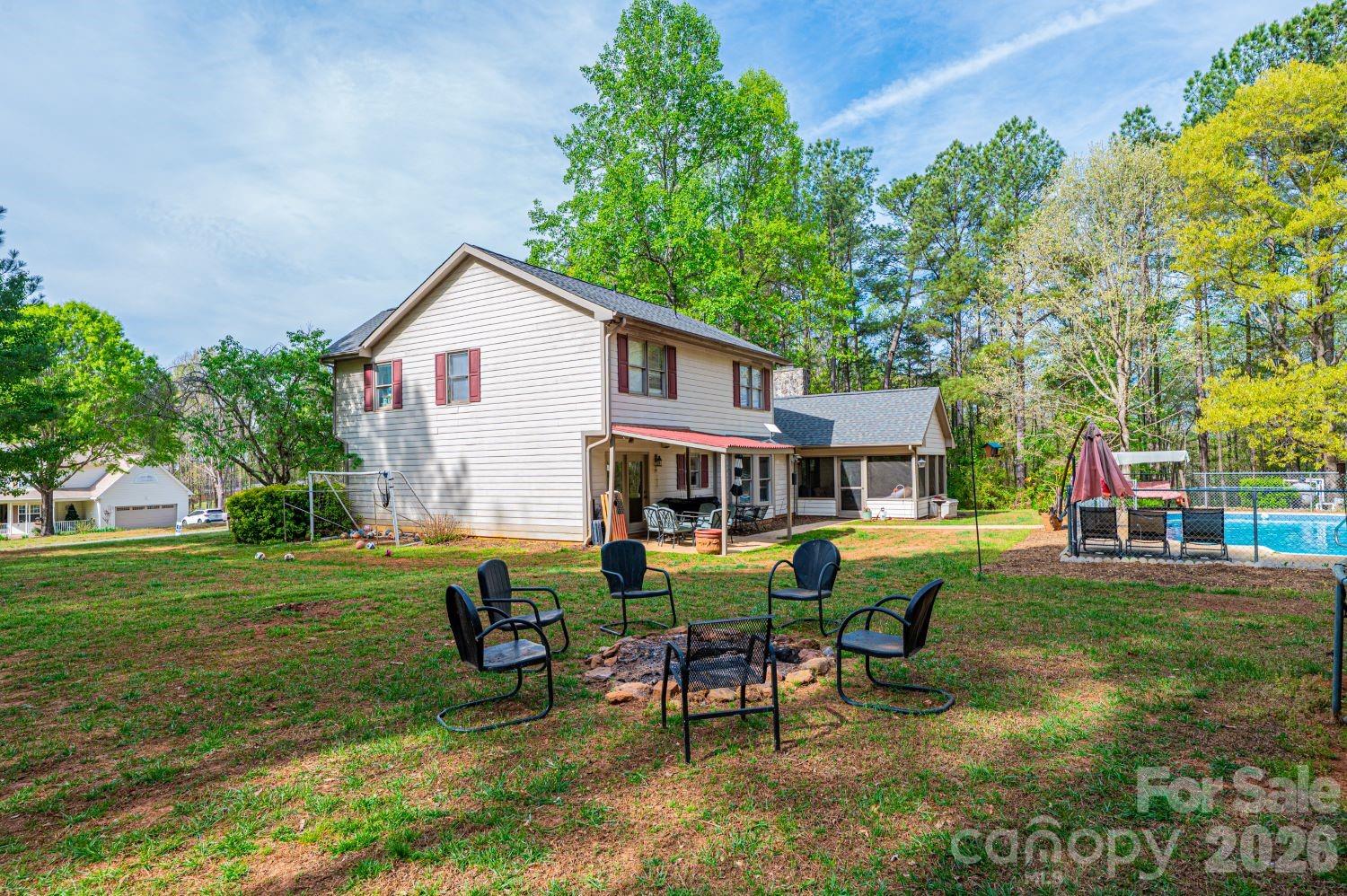 70 Sienna Drive — Hickory