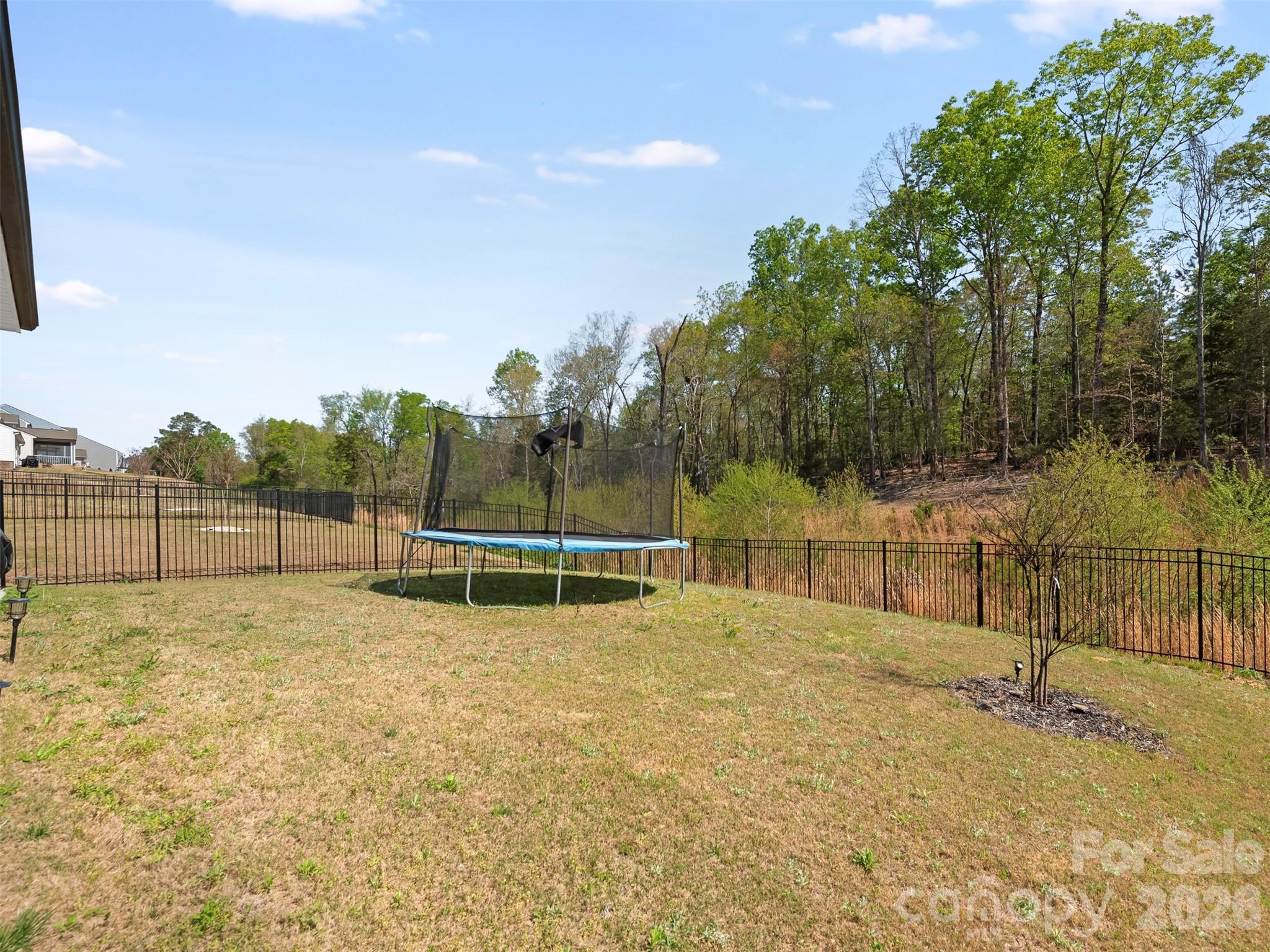 966 Scotch Meadows Loop — Monroe